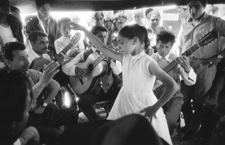 sabine-weiss-one-century-of-photography-a-documentary-film-by-camille-menager-humanist-COVER